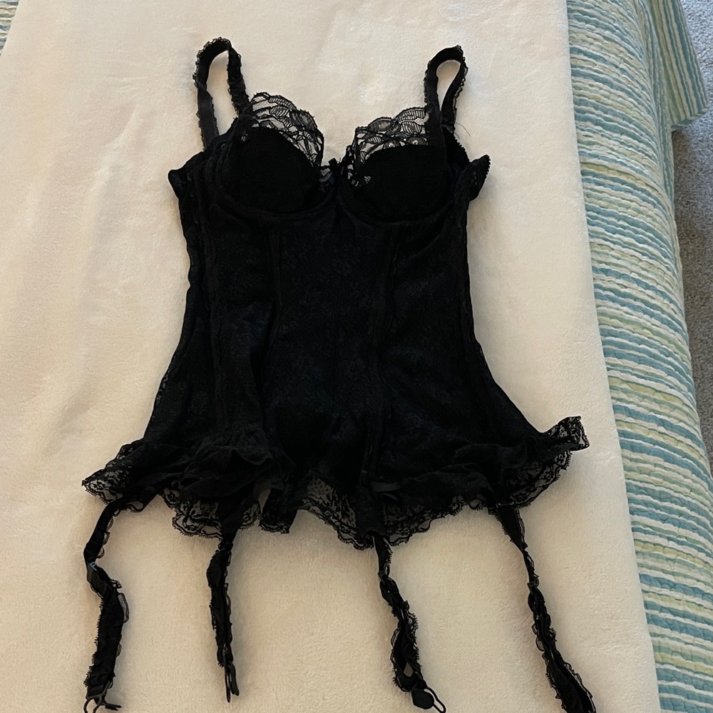 Vintage Chic Black Lace Corset Top